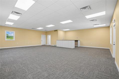 106 Towne Centre Drive Urbana IA 52345