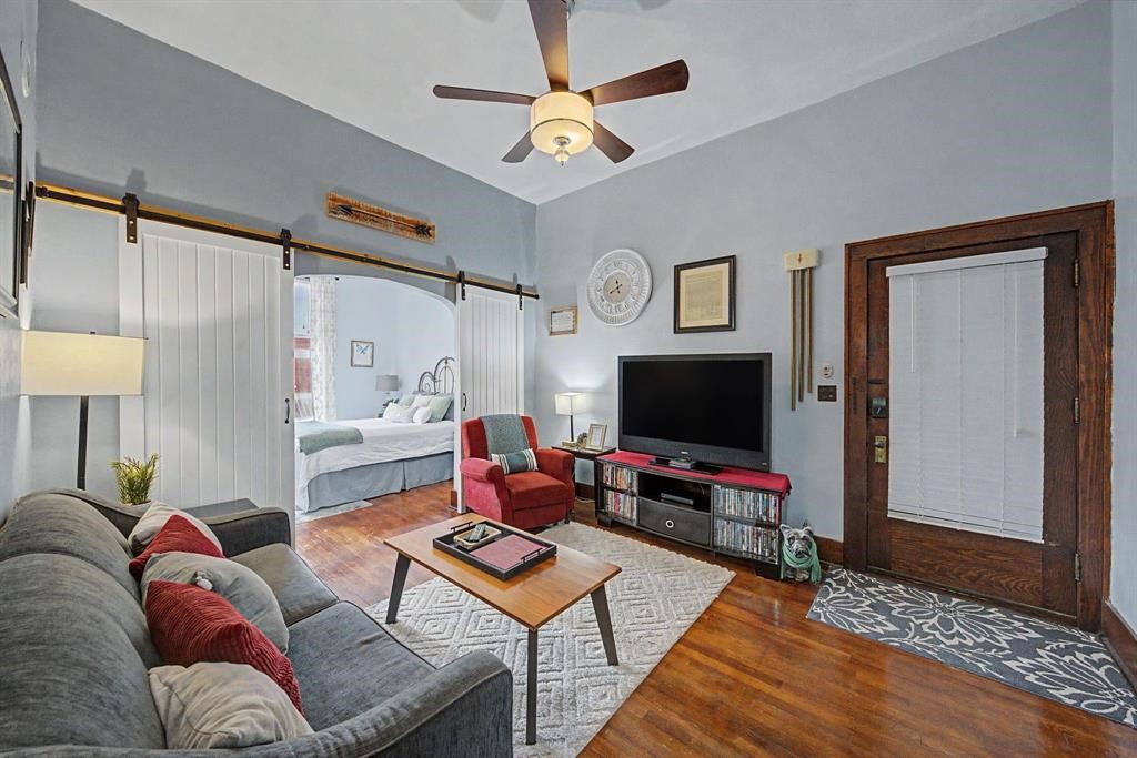806 12th Street Belle Plaine IA 52208