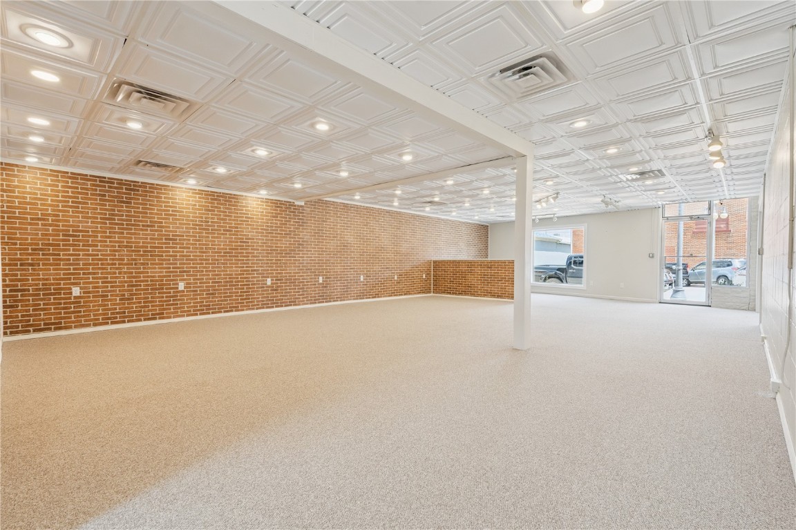 315 A Avenue Vinton IA 52349