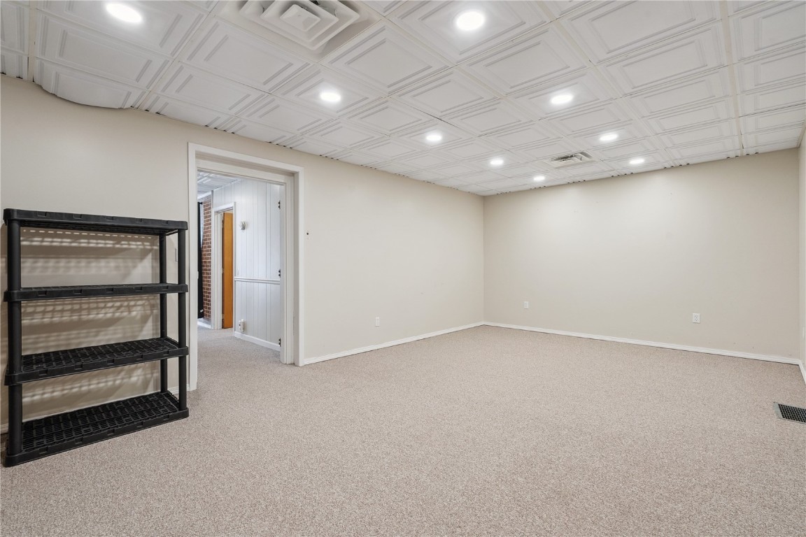 315 A Avenue Vinton IA 52349