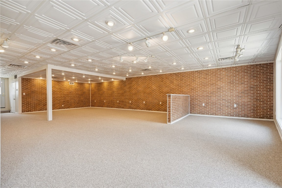 315 A Avenue Vinton IA 52349