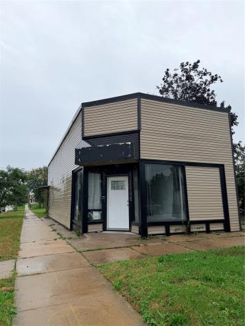1449 B Avenue NE Cedar Rapids IA 52402