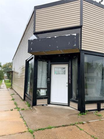1449 B Avenue NE Cedar Rapids IA 52402
