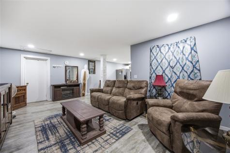 110 E 1st Street Mechanicsville IA 52306