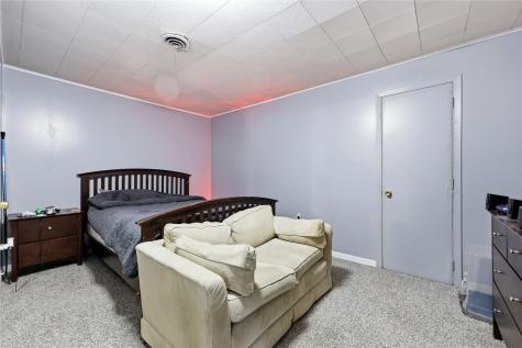 110 E 1st Street Mechanicsville IA 52306