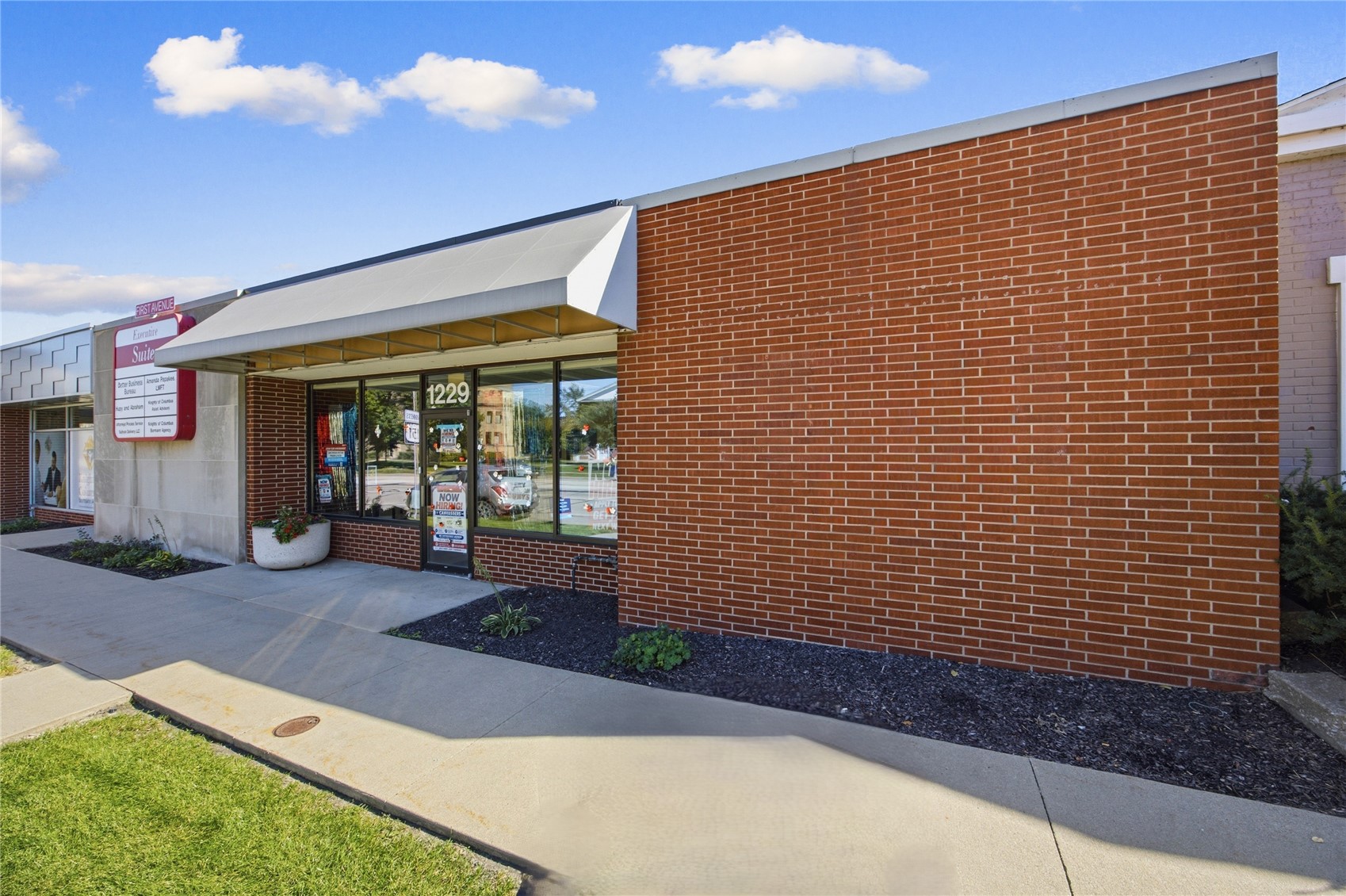 1229-1233 1st Avenue SE Cedar Rapids IA 52403