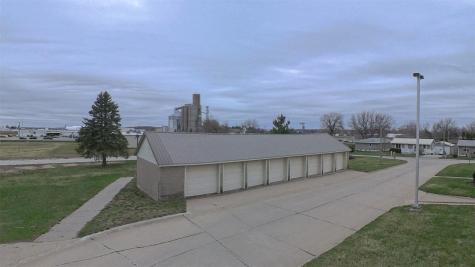 908 J Avenue Vinton IA 52349