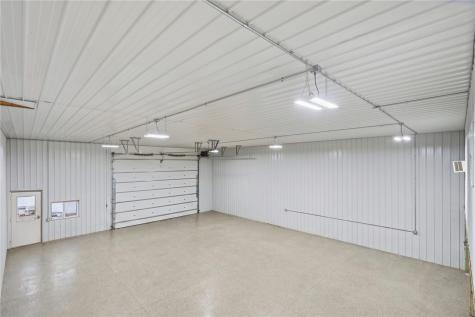 1650 Commercial Drive Walford IA 52351