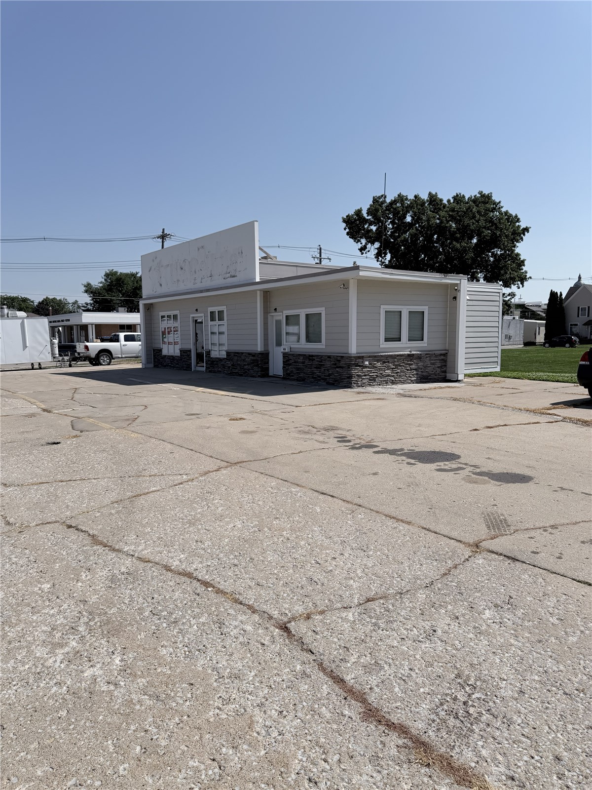 414 C Avenue Vinton IA 52349
