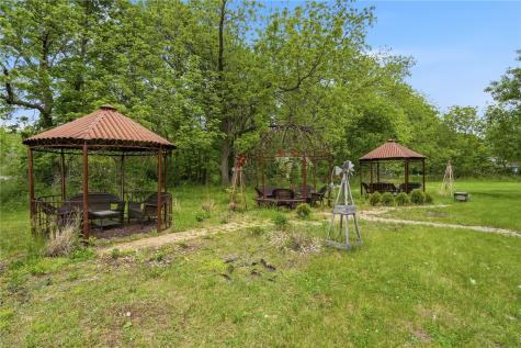 495 Miller Road Hiawatha IA 52233