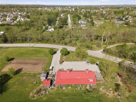 495 Miller Road Hiawatha IA 52233
