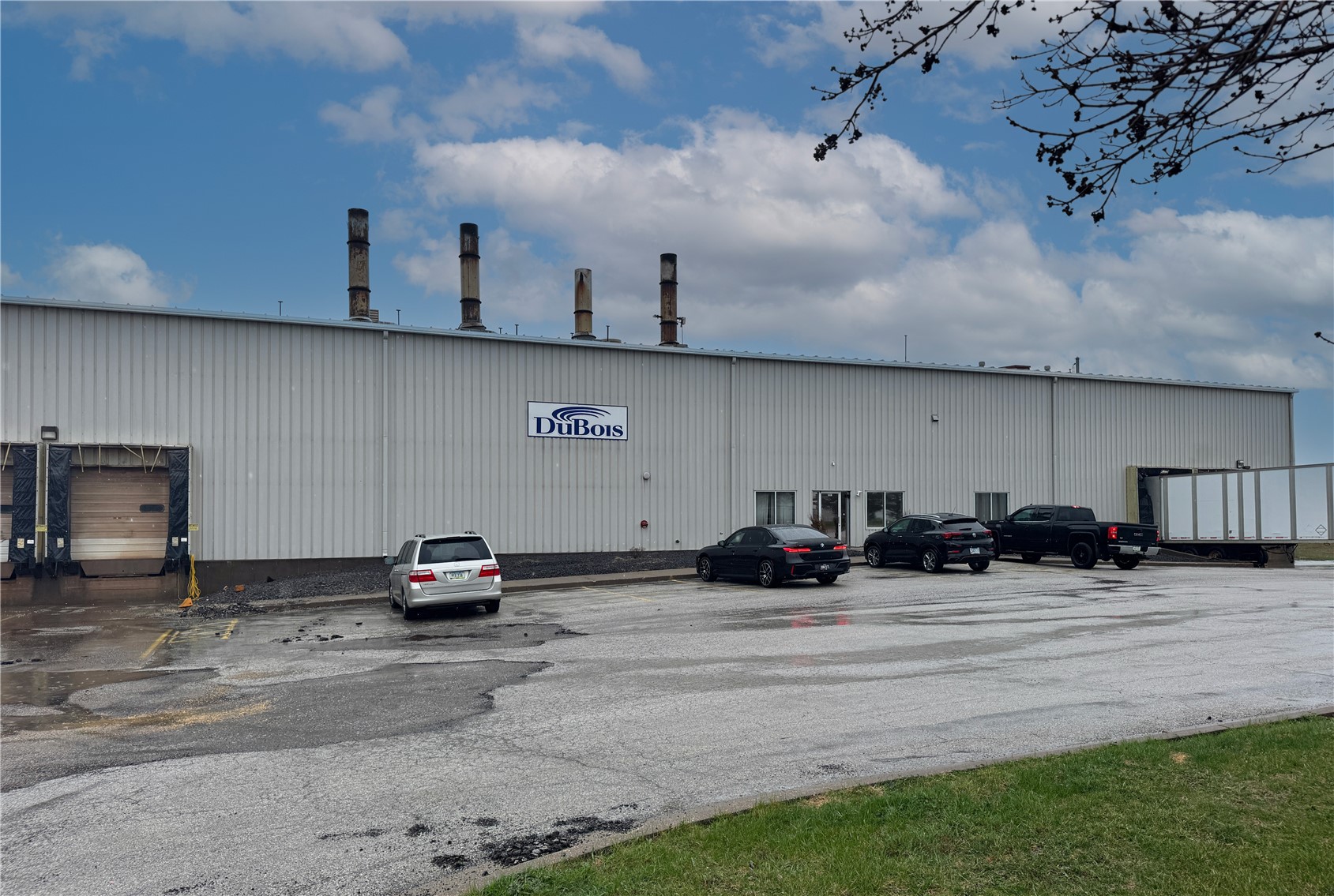 330 N 16th Avenue Eldridge IA 52748