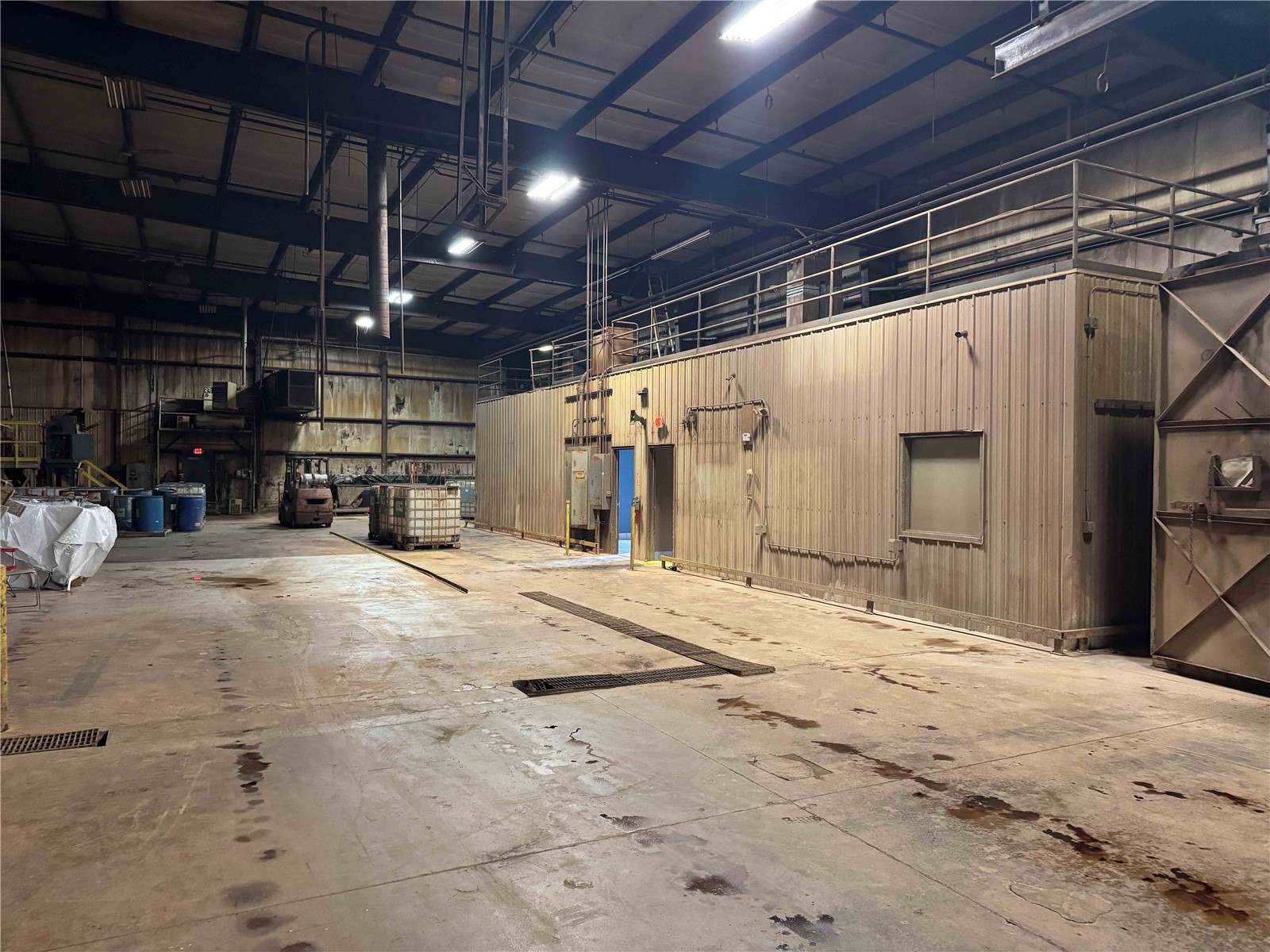 330 N 16th Avenue Eldridge IA 52748