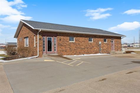 101 E 10th Street Monticello IA 52310
