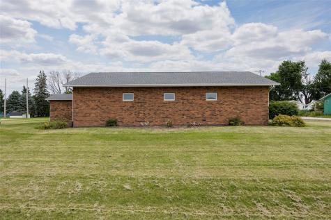 101 E 10th Street Monticello IA 52310