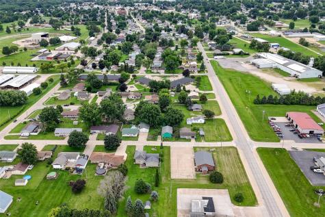 101 E 10th Street Monticello IA 52310