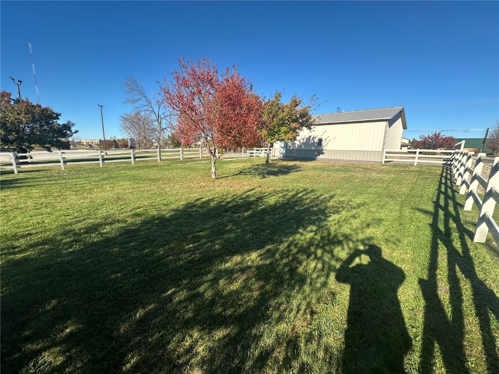 1210 N Center Point Road Hiawatha IA 52233