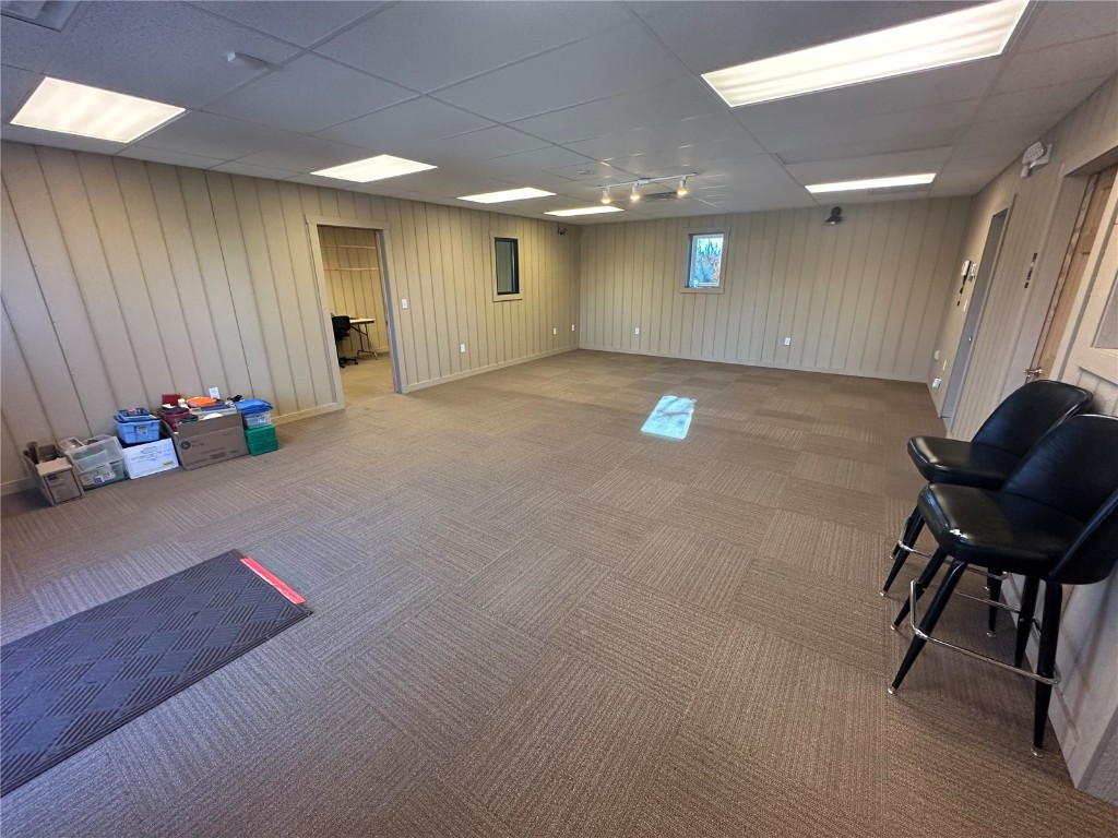 1210 N Center Point Road Hiawatha IA 52233