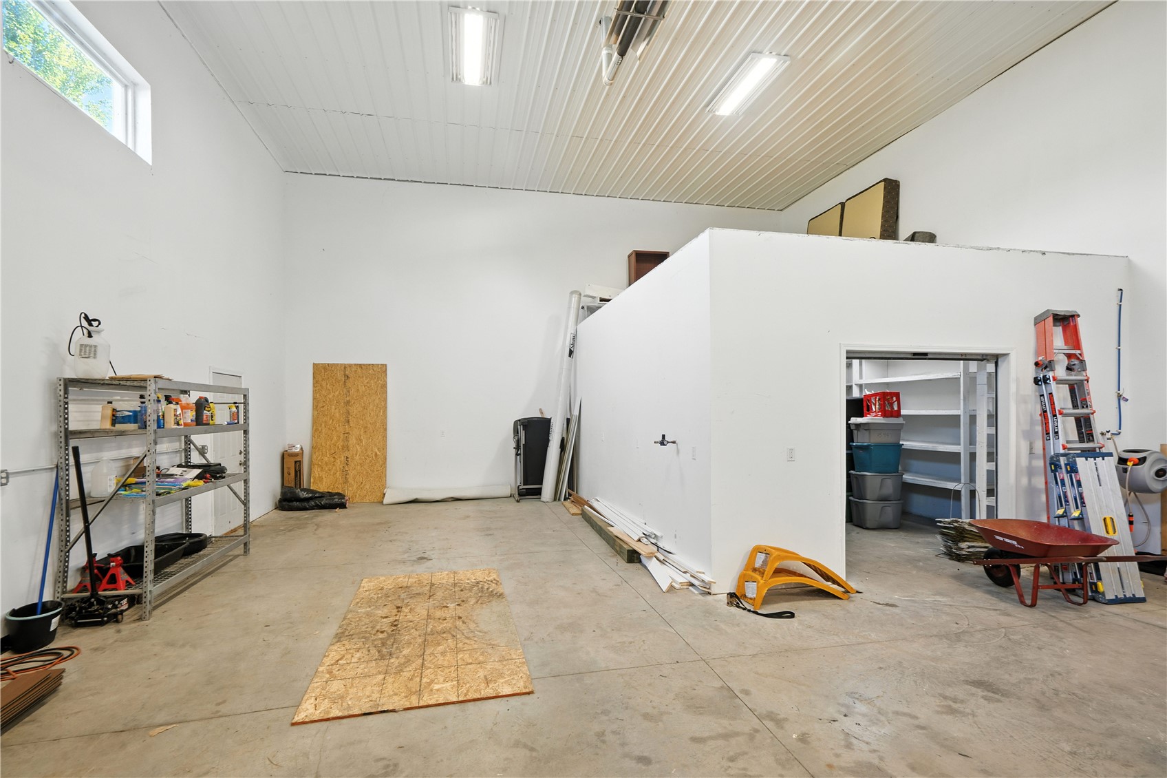 2700 Stonegate Court Hiawatha IA 52233
