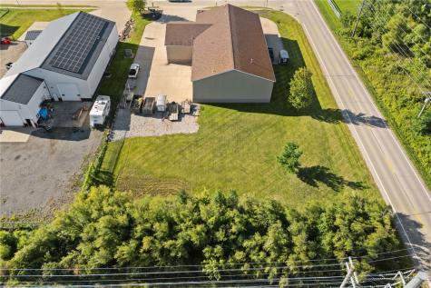2700 Stonegate Court Hiawatha IA 52233