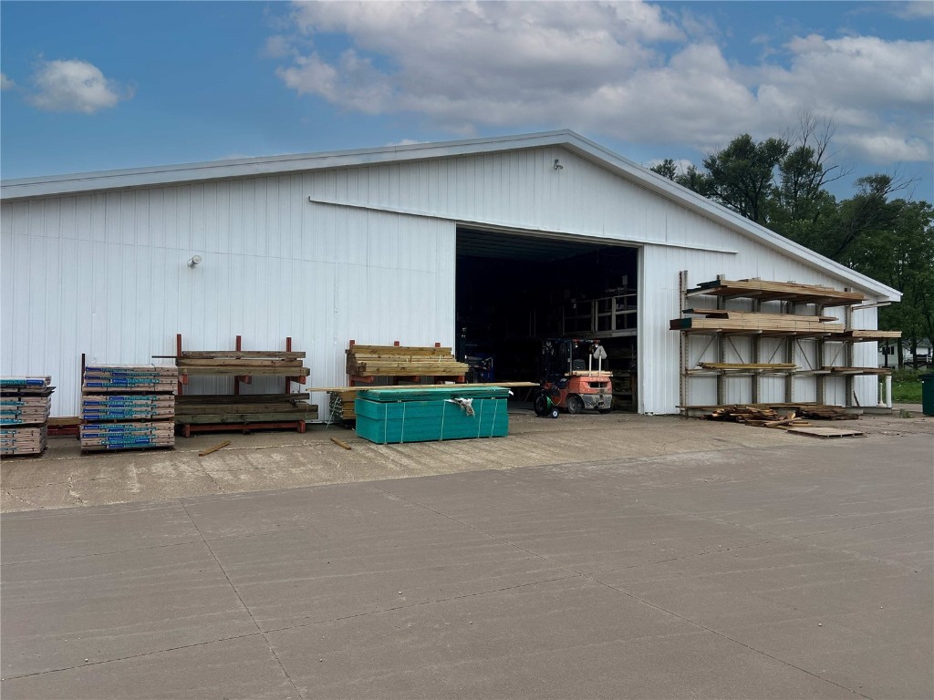 4369 Spencers Grove Road Walker IA 52352