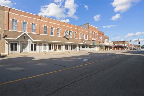 107 S Franklin Street Manchester IA 52057