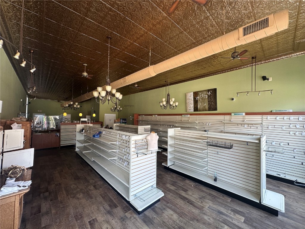 731 12th Street Belle Plaine IA 52208