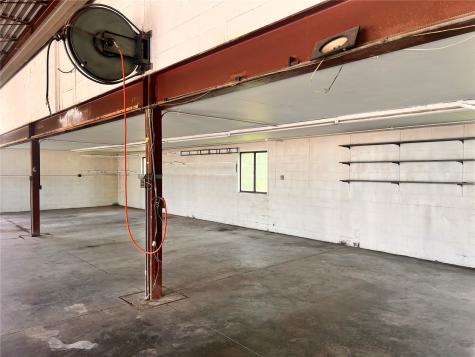1115 Wenig Road NE Cedar Rapids IA 52402