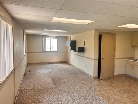 1115 Wenig Road NE Cedar Rapids IA 52402
