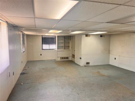 1115 Wenig Road NE Cedar Rapids IA 52402