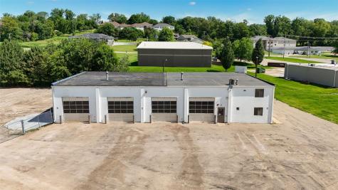 1115 Wenig Road NE Cedar Rapids IA 52402