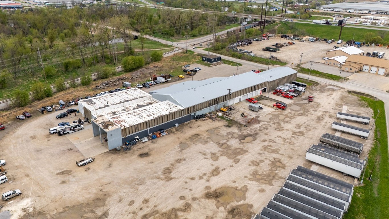 4003 J Street SW Cedar Rapids IA 52404