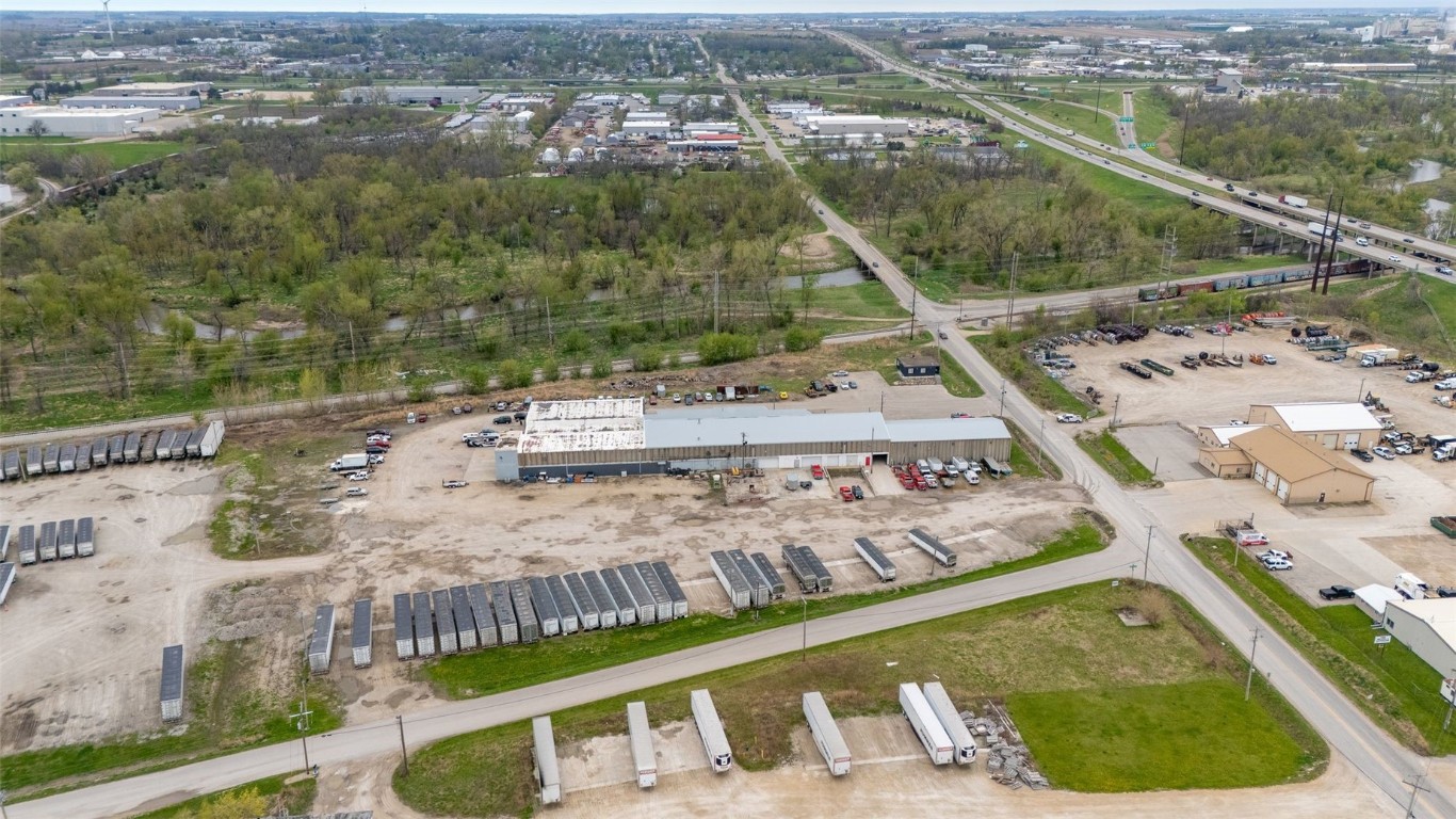 4003 J Street SW Cedar Rapids IA 52404