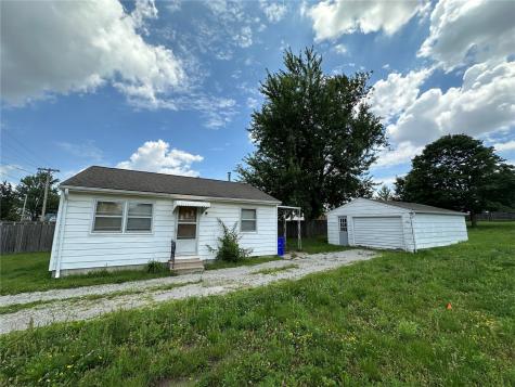 1635 & 1639 Center Street NE Cedar Rapids IA 52402