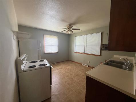 1635 & 1639 Center Street NE Cedar Rapids IA 52402