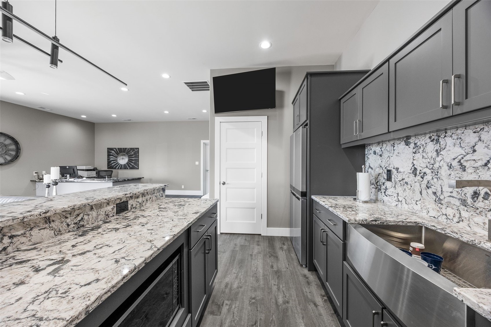530 Aircom Drive Marion IA 52302