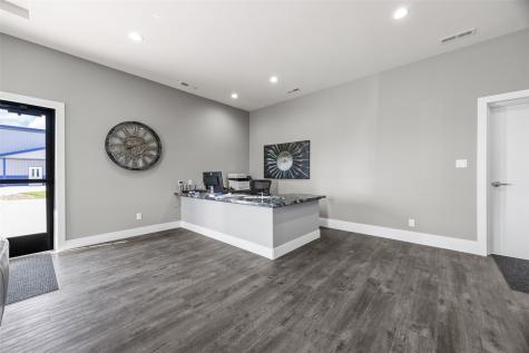 530 Aircom Drive Marion IA 52302