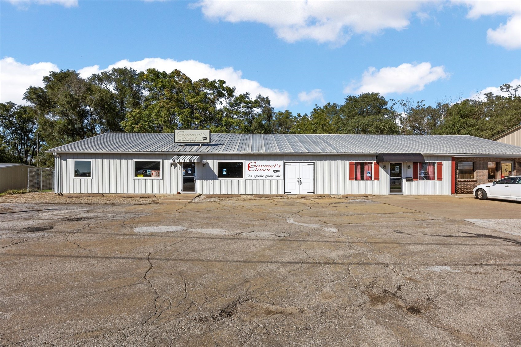 1054 W Madison Street Washington IA 52353