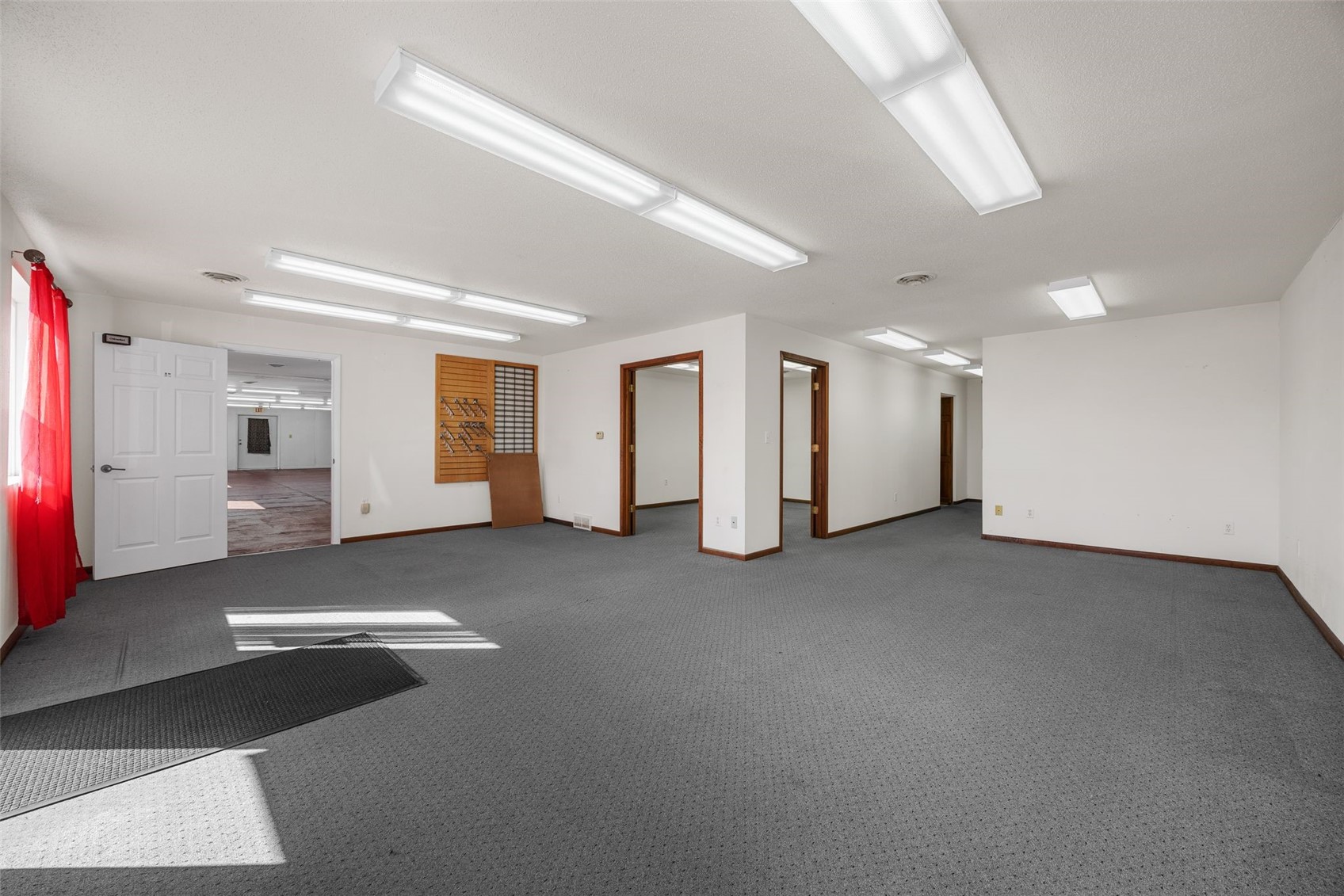 1054 W Madison Street Washington IA 52353