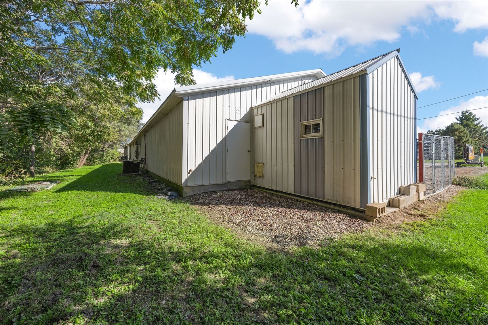 1054 W Madison Street Washington IA 52353
