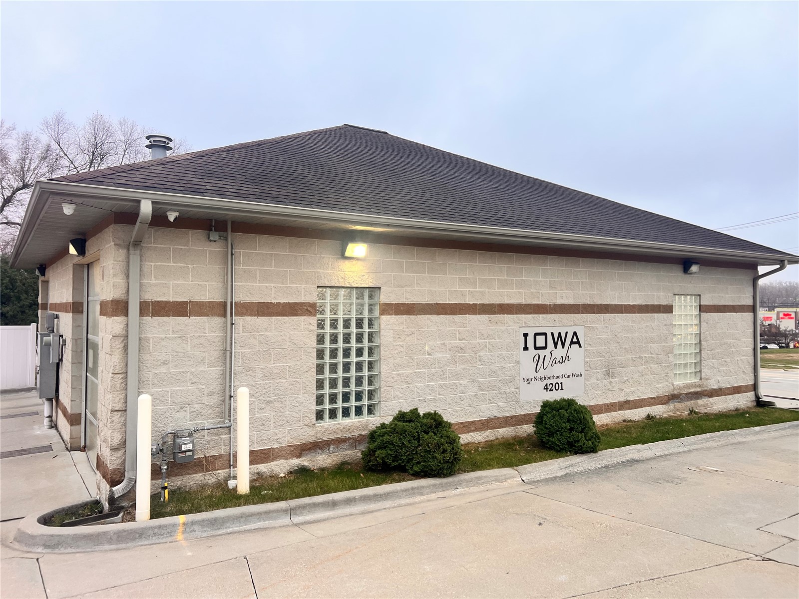 4201 Mt Vernon Road SE Cedar Rapids IA 52403