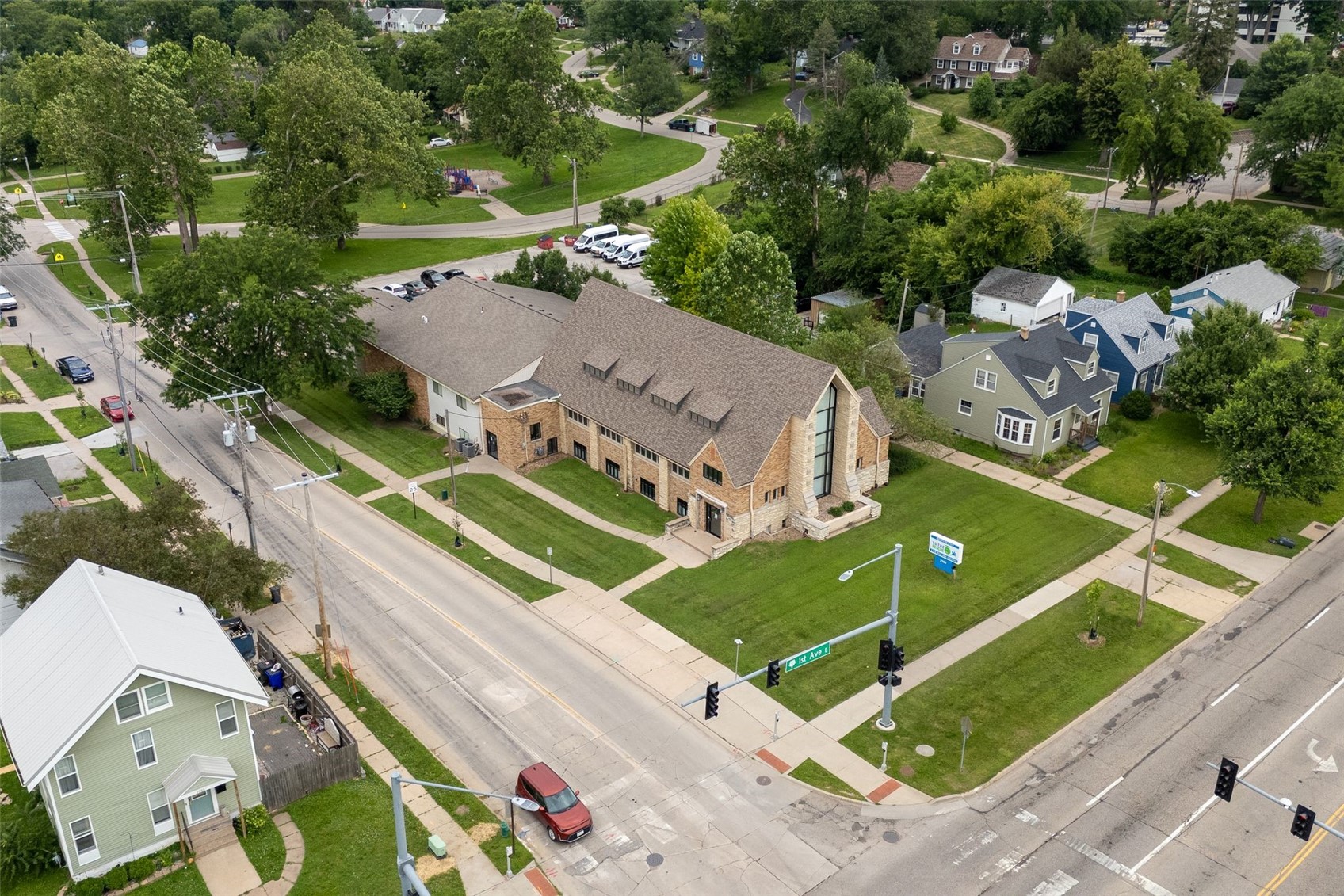 2100 1st Avenue NE Cedar Rapids IA 52402