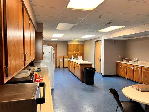 2100 1st Avenue NE Cedar Rapids IA 52402