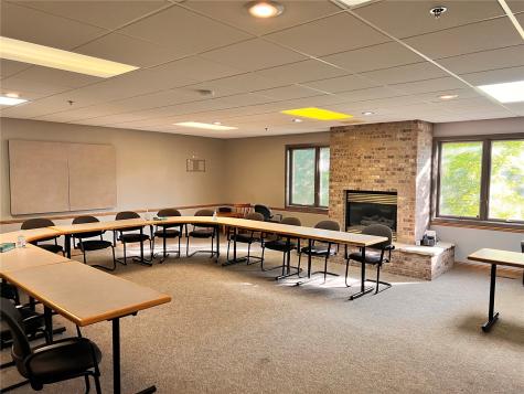 2100 1st Avenue NE Cedar Rapids IA 52402