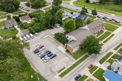 2100 1st Avenue NE Cedar Rapids IA 52402