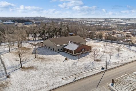 6205 11th Street SW Cedar Rapids IA 52404