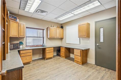 6205 11th Street SW Cedar Rapids IA 52404