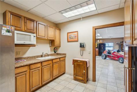 6205 11th Street SW Cedar Rapids IA 52404