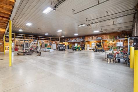 6205 11th Street SW Cedar Rapids IA 52404