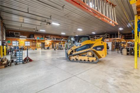 6205 11th Street SW Cedar Rapids IA 52404